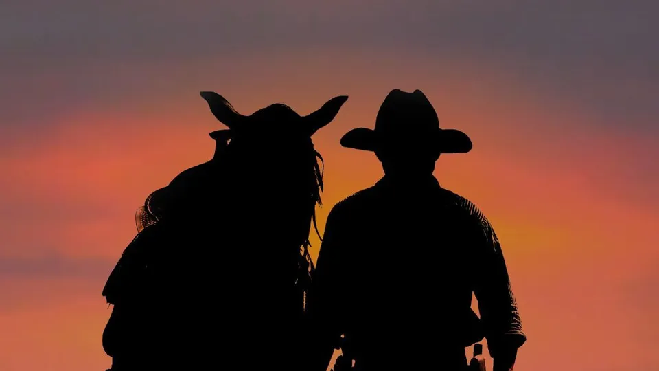 Cowboy al tramonto